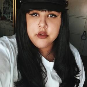 Meet your Posher, Dayna
